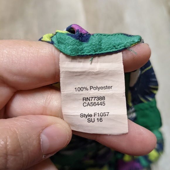 J. Crew Green Floral Print Top Size 4 - Picture 3 of 7